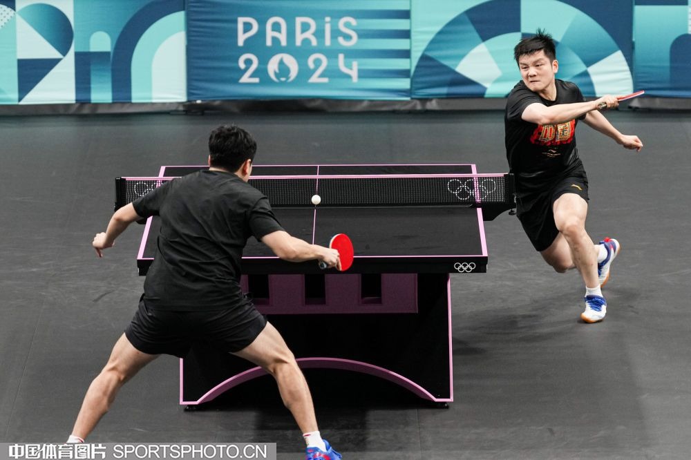 西甲半场：莫雷诺、科斯塔破门，比利亚雷亚尔1-1马略卡