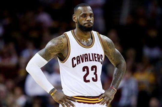 其转会费与 其转会费与